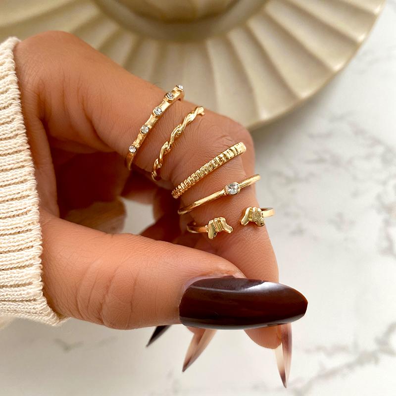 Набор черных колец в стиле панк-змеи для женщин, винтажные геометрические металлические крестообразные кольца, модный тренд 2022 года, индивидуальные ювелирные изделия