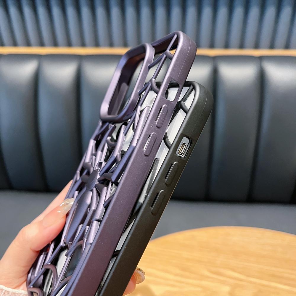 Cartoon 3D Spider Pattern Hollow Out Heat Dissipation Case For iPhone 16e 15 14 Plus 13 12 16 Pro Max 11 15 Matte Silicone Cover