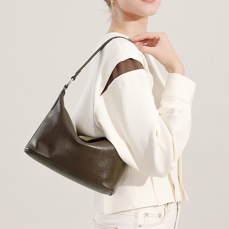Vegetable Tanned Cowhide Vintage Underarm Classic Hobo Bag Season Versatile Shoulder Messenger Bag Bag
