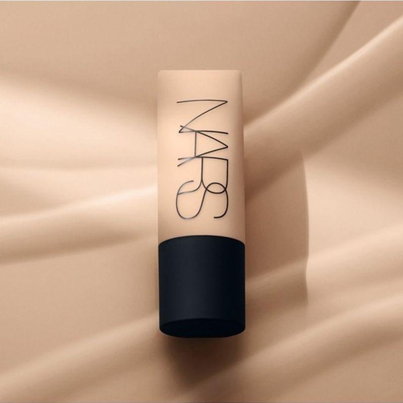 Nars Стойкий матовый тональный крем