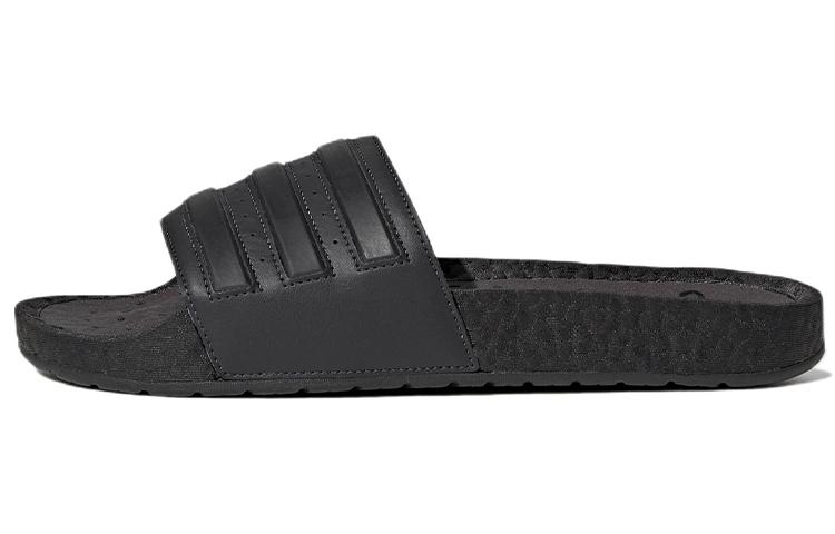 Шлепанцы Adilette Boost Adidas 'Carbon Core Black' GX4285