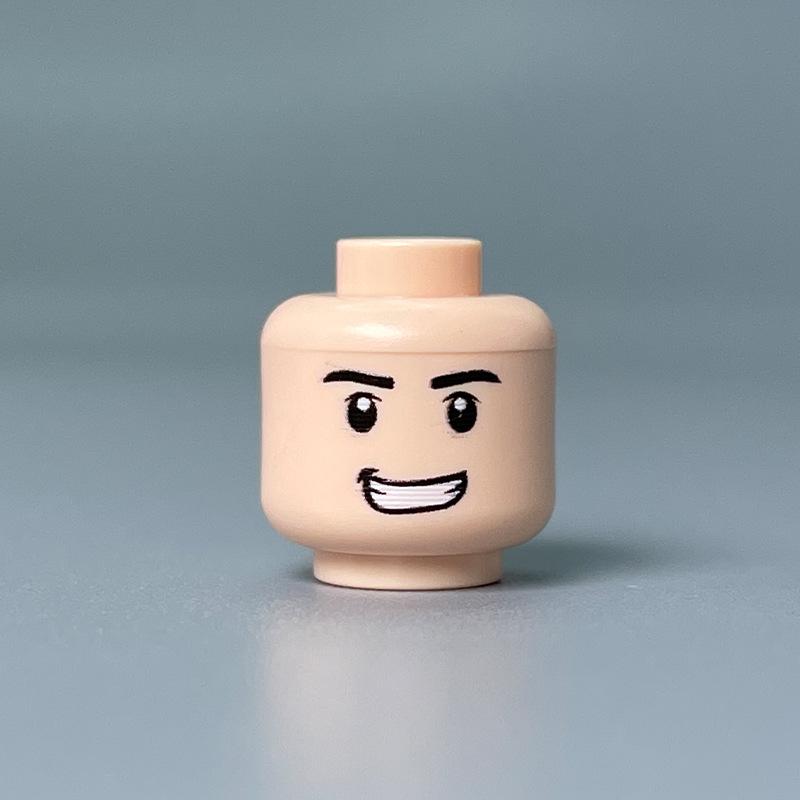 Набор голов минифигурок из строительных блоков – Выражения лиц в жёлтом