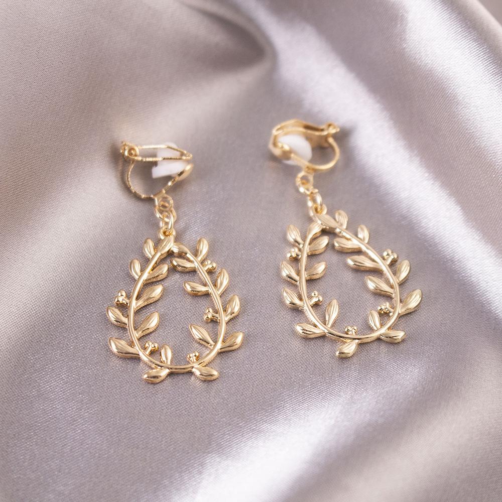 Универсальные легкие роскошные клипсы для ушей без проколов, повседневные высококачественные треугольные клипсы для ушей, универсальные женские серьги