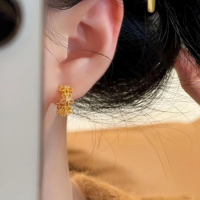 K real gold electroplated zircon hollow flower ear buckle women's exquisite high-end earrings light luxury retro temperament earrings
