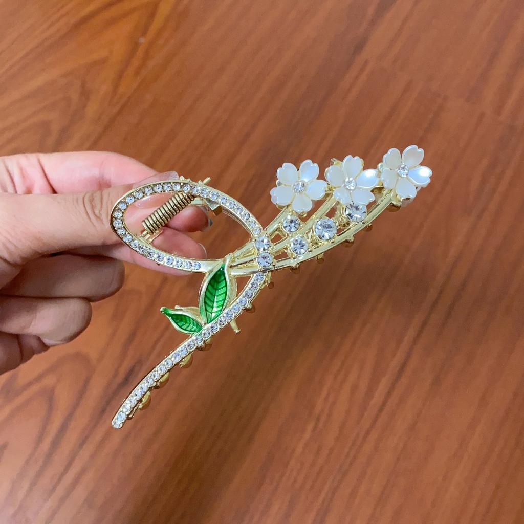 Новинка 2023 года, роскошная заколка для волос с кисточками и стразами, зажим в стиле ретро с цветком, заколки для волос в виде краба, заколки для волос для женщин и девочек, аксессуары для волос, подарок