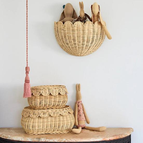 Scalloped Wall Wicker Basket Large Capacity Strong Load-bearing Simple Installation Multi-Purpose Rustic Wall Storage Basket