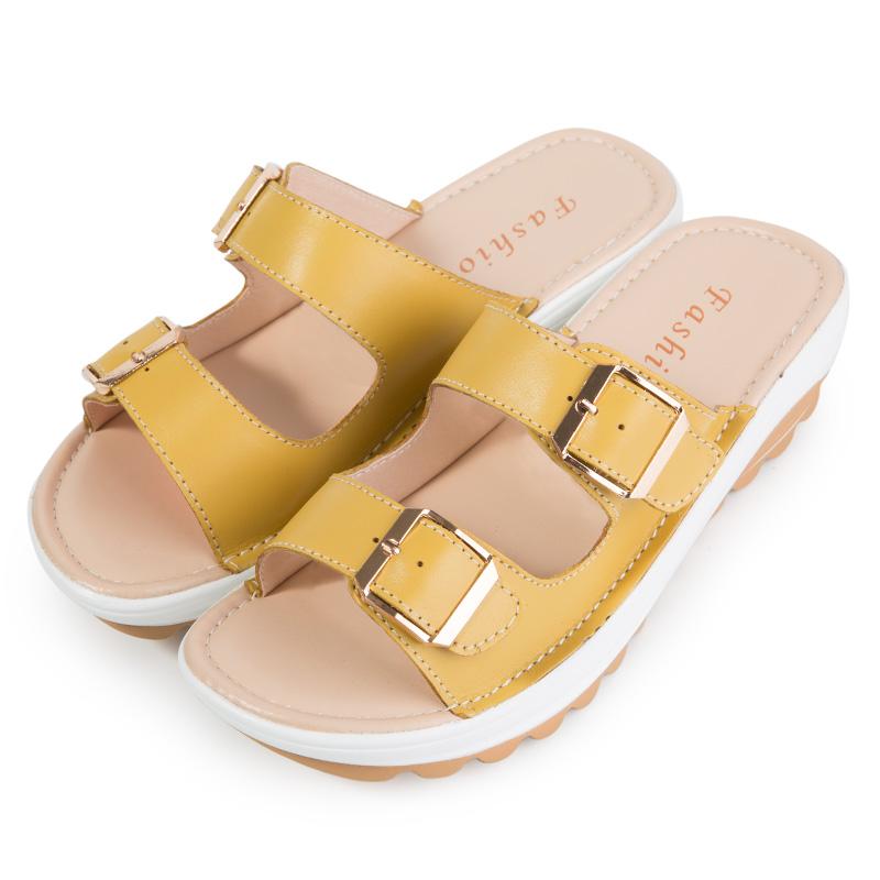 2024 New Summer Women's Plus-size Sandals Comfortable Wading Water Light Beach Sandals Leather Outdoor Flats36-42