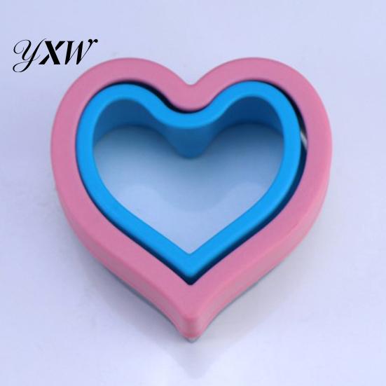 High-quality Sandwich Cutter Mold Stainless Steel Easy-to-Use Heart-shaped Tempting And Delicious Lunch Maker Sealer for Home Kitchen Dinosaur-shaped