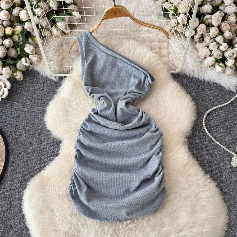 Платье с косым воротником для похудения и моделирования женской одежды на весну