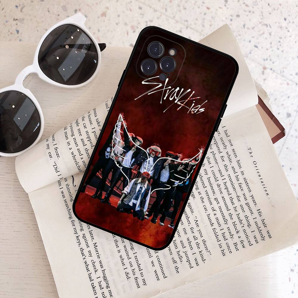 Чехол для телефона Kpop S-Stray K-Kids для IPhone 16 Pro Max 15 17 Plus 14 13 12 Mini 11 Черный