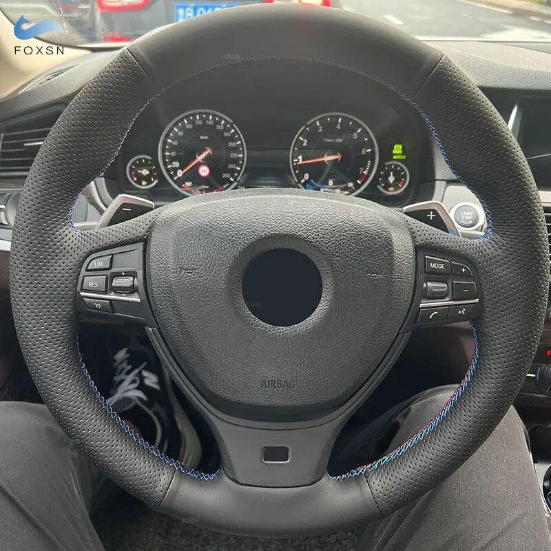 Плетеный чехол на руль для BMW 5, 6, 7 серии F10 F07 F06 F12 F13 F01 F02, черно-красная, синяя линия, перфорированная кожа из микрофибры