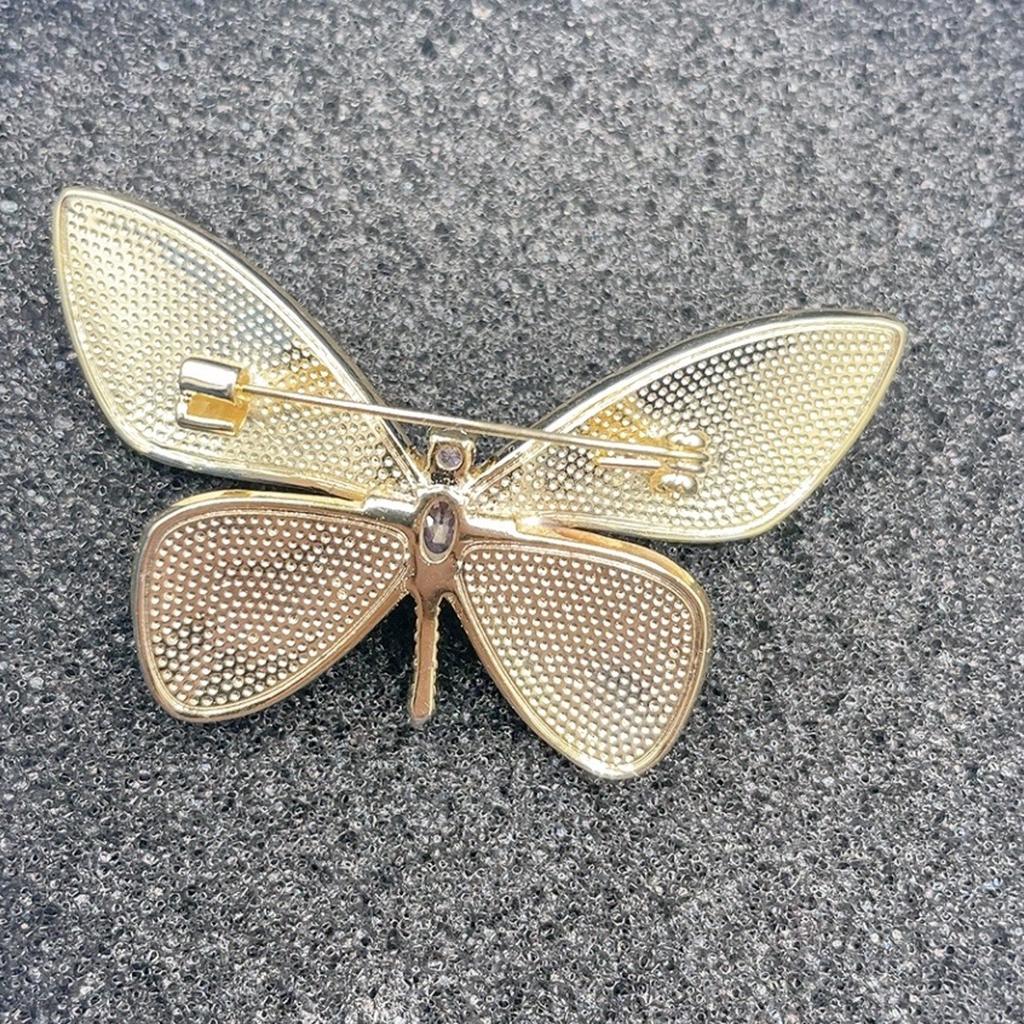 Elegant Butterfly Metamorphosis Gradient Color Copper Brooch Chic Butterfly Pin For Women Stylish Outfit Accessory
