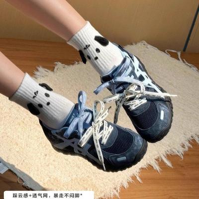 7СМ увеличение внутренней высоты Немецкие тренировочные туфли женские туфли 2025 осень новая сетчатые на толстой подошве дышащие повседневные спортивные туфли туфли Форреста Гампа