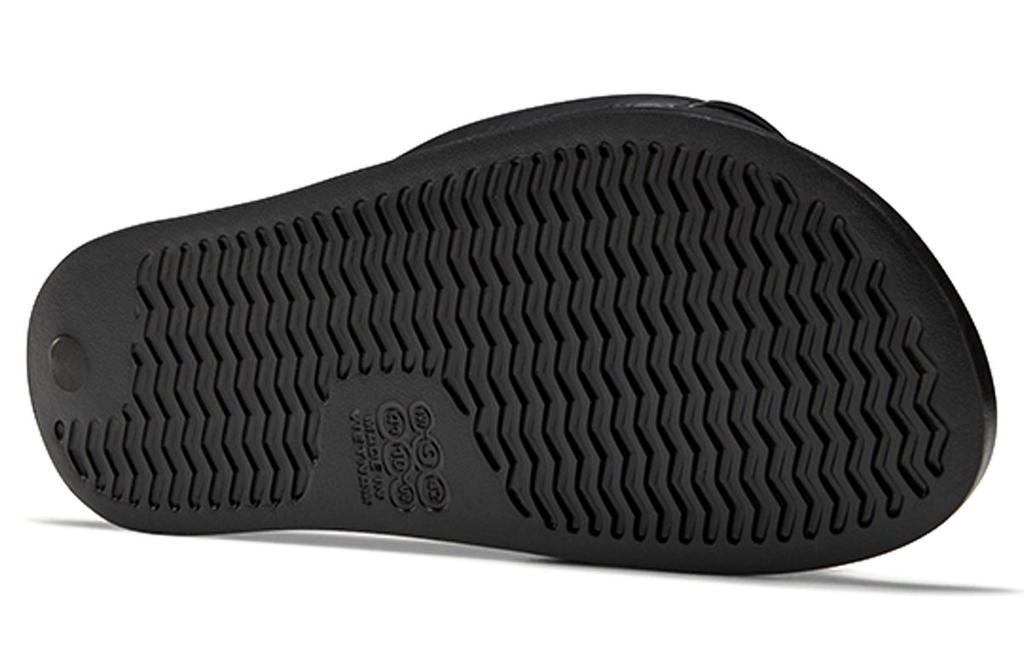 Reebok Классические шлепанцы 'Черный Остров' FZ3170