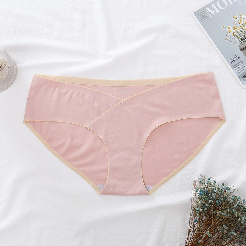 Хлопковые трусики для беременных с низкой посадкой, антибактериальной ластовицей и бесшовной поддержкой живота для раннего и среднего-позднего сроков беременности.