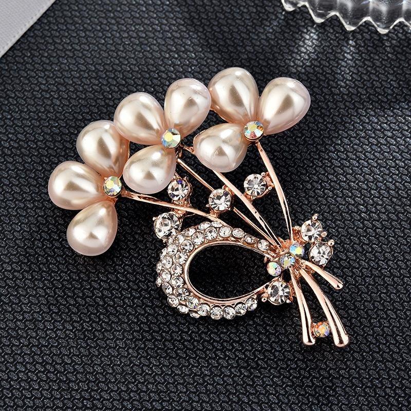 Brooch High-End Niche Silk Scarf Buckle Alloy Diamond Coat Pearl Corsage Pin Accessories