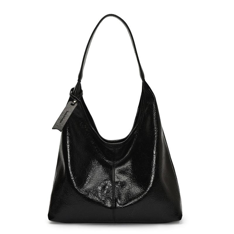 Retro Soft Leather Large-capacity Tote Bag Women's 2025 New Casual Simple Commuter Single Shoulder Underarm Bucket Bag