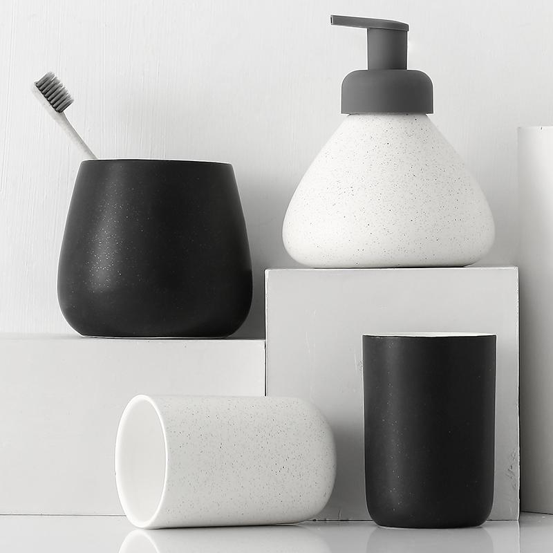 Nordic Ceramics Bathroom Supplies Набор из четырех предметов Аксессуары для ванной комнаты Набор из пяти предметов Бутылка для лосьона Чашка для ополаскивателя для полости рта Мыльница