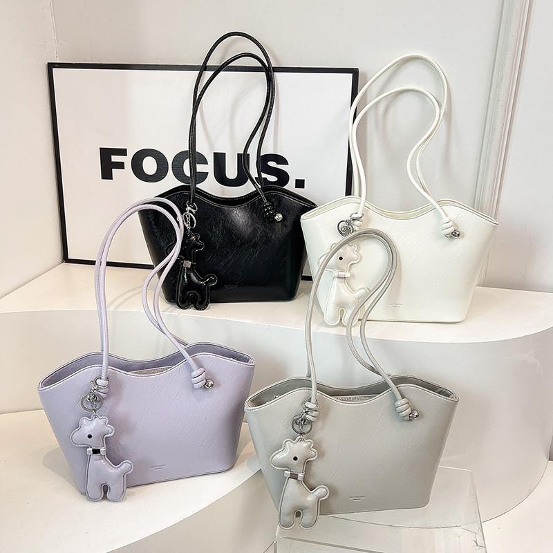 Color Solid Trendy Pu Bag Inner Zippered Compartments Classic Design Travel Bags