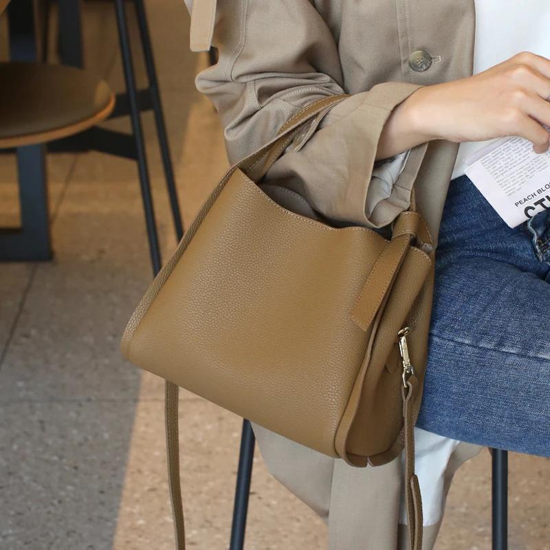 Genuine Leather Shoulder Bag for Women Feminine Luxury Fashion Designer Bags for Ladies Traveling Large Capacity Bucket Bags
