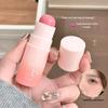 Стикер-румяна Mist Color - Молодежное сияние в корейском стиле, улучшает цвет лица с помощью матовых румян низкой насыщенности.