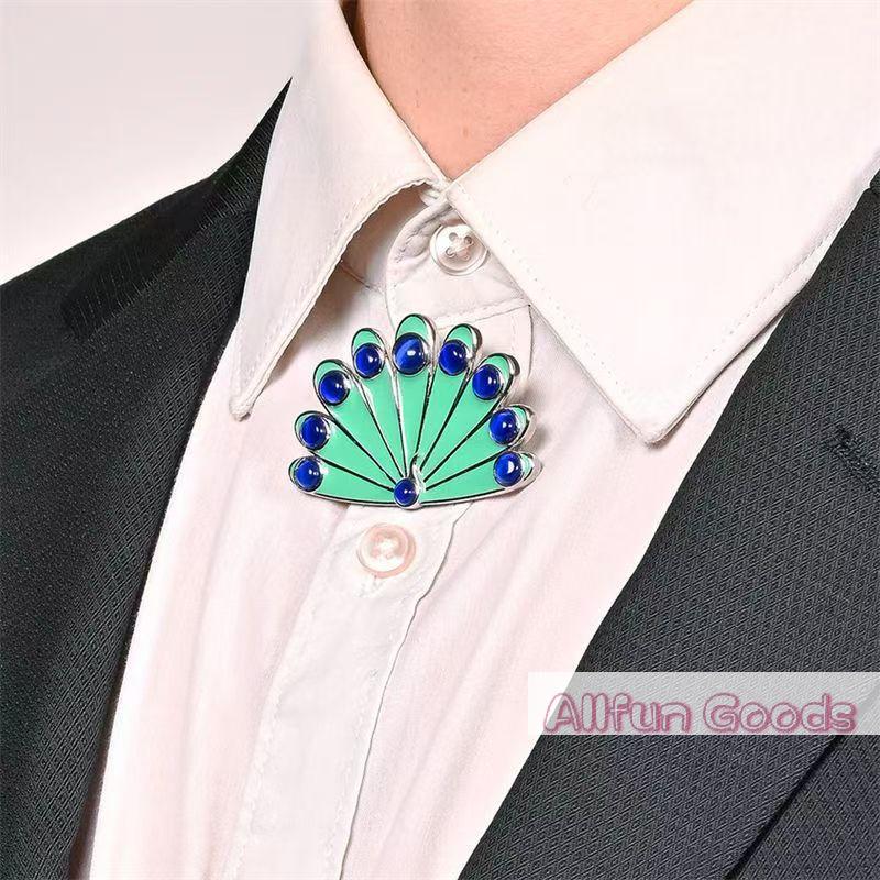 [TG835]1Pcs Crystal Diamond Peacock Animal Pin Anime Creative Fantail Brooch Role Play Props Men And Women Backpack Jewelry Gift