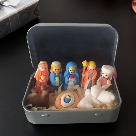 Mini Nativity Scene Figurine In Tin Box Portable Pocket Birth of Jesus Ornament Christmas Holy Family Jesus Sheep Statue Home Desk Shelf Decoration