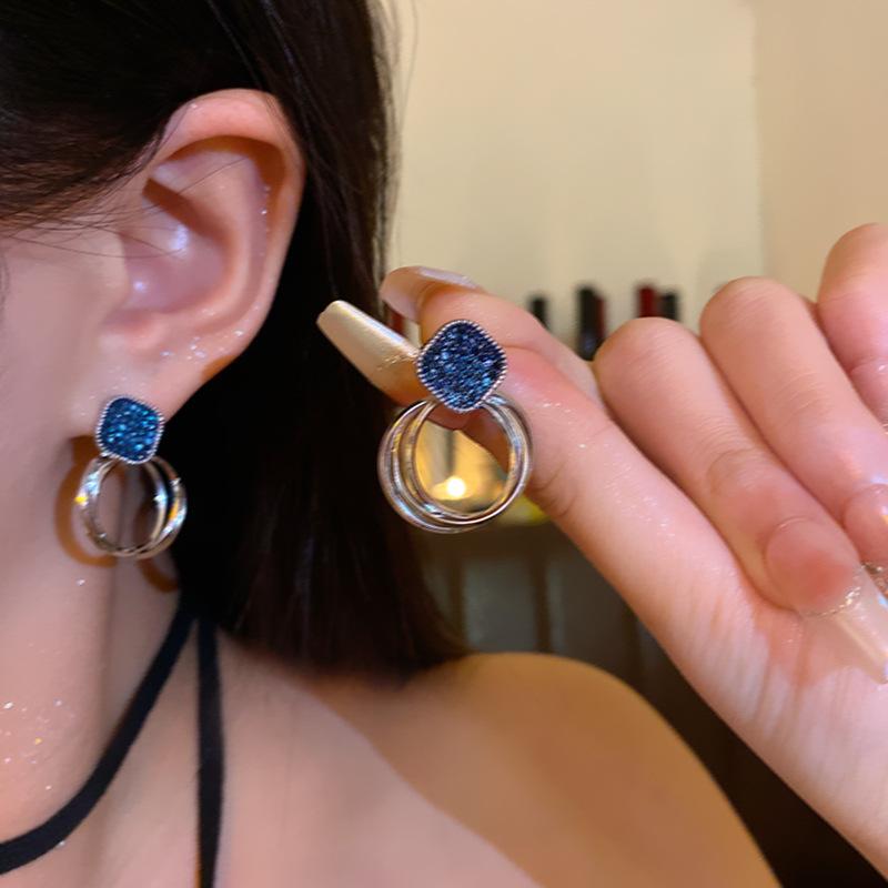 Blue sparkling diamond series cloud love earrings women's high-end temperament pearl long fringed stud earrings