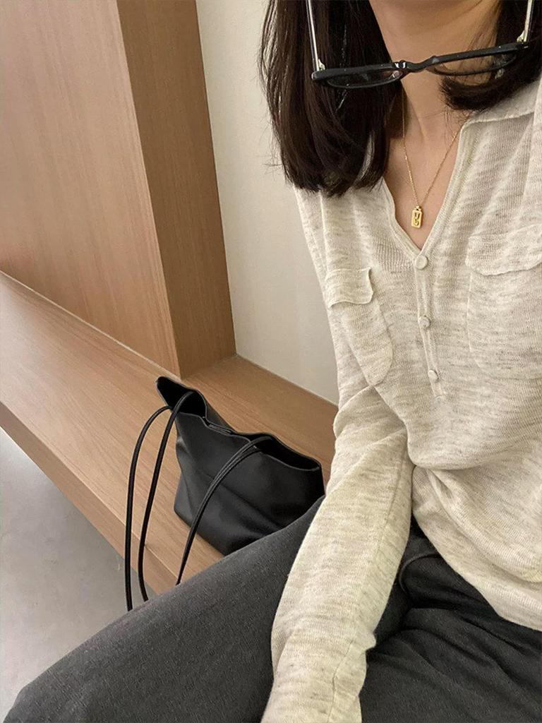Vintage Style Polo Neck Knit T-Shirt for Women - Long Sleeve, Slimming Base Layer, Spring/Summer Outerwear.
