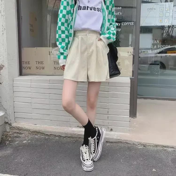 Large Size Women's Corduroy Wide-Leg Shorts - High Waist, Versatile, Casual Fall/Winter Style