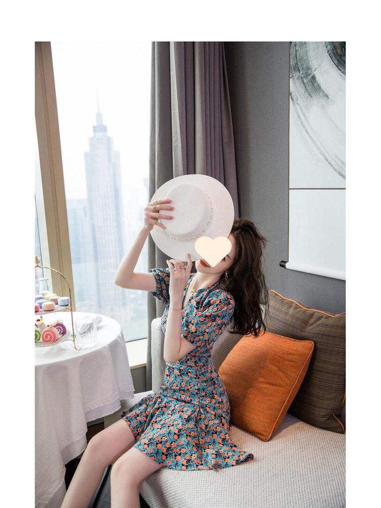 2025 Новый стиль летнее облегающее платье с цветочным принтом: Дизайн Феи Первой Любви