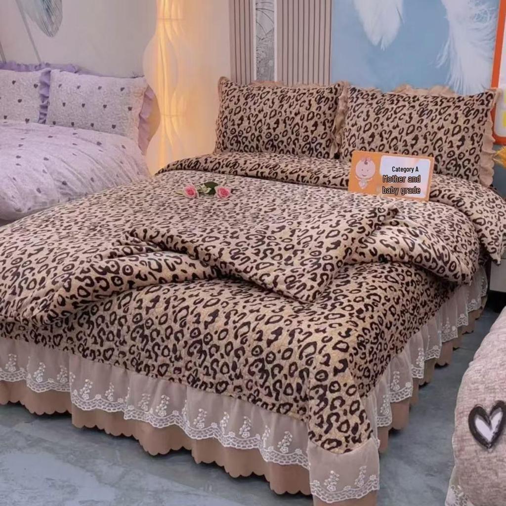 Плюшевый фланелевый бархатный комплект из 4 предметов: стеганое одеяло, очень толстый молочный бархат и коралловый флис