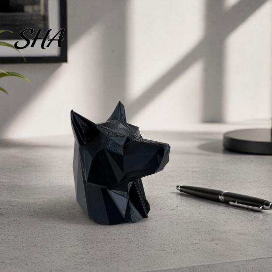 Matte Wolf Sculpture Decor 3D Printed Car Trailer Hitch Decoration, Howling Head Ornament Truck Pendant for SUV Rear Bumper, Finish Outdoor