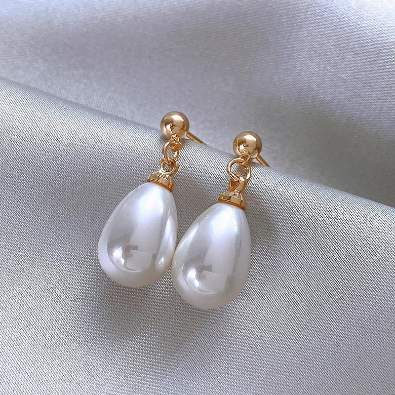 French Water Drop Pearl Stud Earrings Temperament Gentle Earrings Women's Imitation Pearl Ear Jewelry