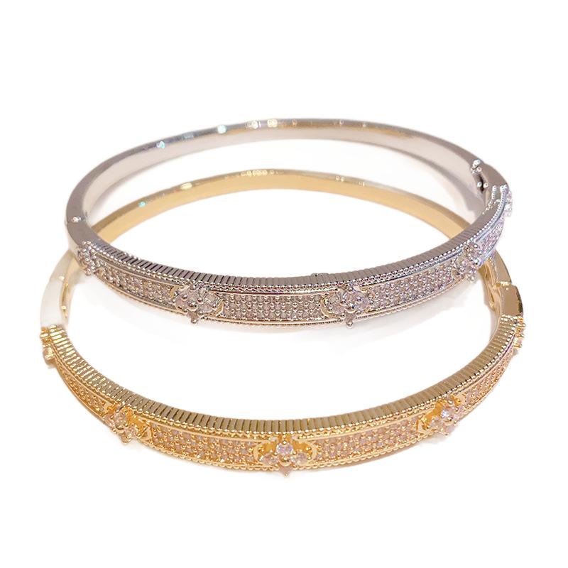 2026 Four-leaf Clover Zircon Flower Bracelet Light Luxury High-end Full Diamond Bracelet Commuting Versatile Temperament Jewelry