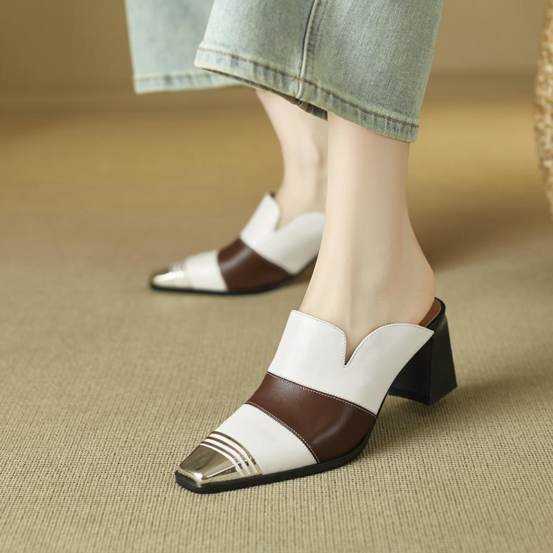 Мода 2025 Новые женские мюли из натуральной кожи с металлической отделкой, модные туфли на среднем устойчивом каблуке, летние клипсы, тапочки, женская повседневная офисная обувь