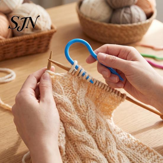 Yarn Craft Needle 3/4Pcs U/V-Shaped Plastic Cable Needles, Multi-Size Stitch Holders, Set Bent Knitting Needles for Scarf Sweater Patterns Holders
