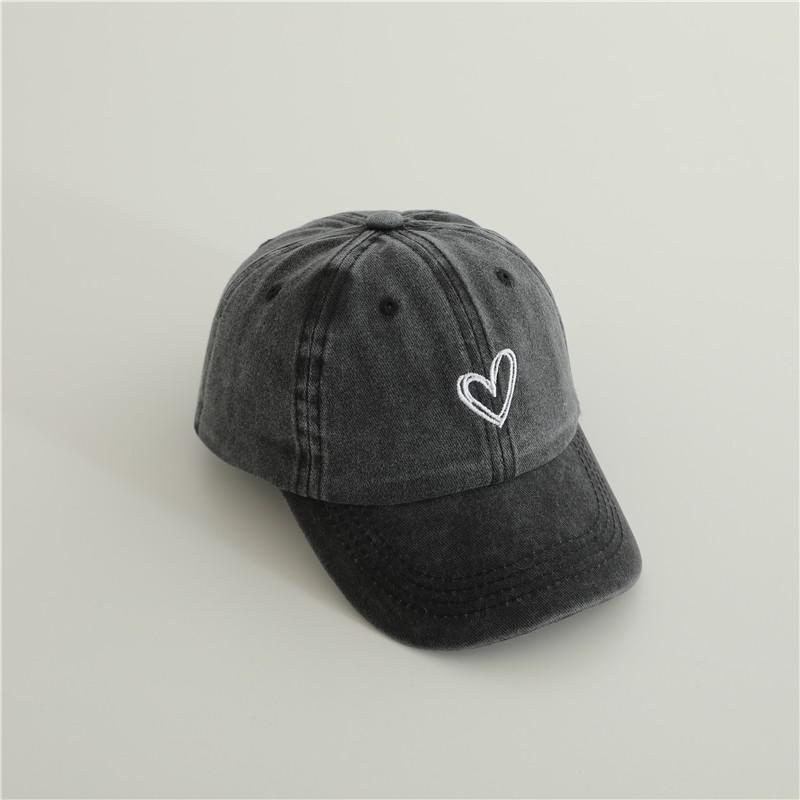 New Baby Embroidery Love Baseball Hats Retro Boy Girl Sunscreen Hat Solid Children Peaked Cap Outdoor Vacation Kids Cotton Caps