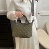 Stylish Winter Embroidered Crossbody Shoulder Bag For Women 2023 Trendy Quilted Handbag