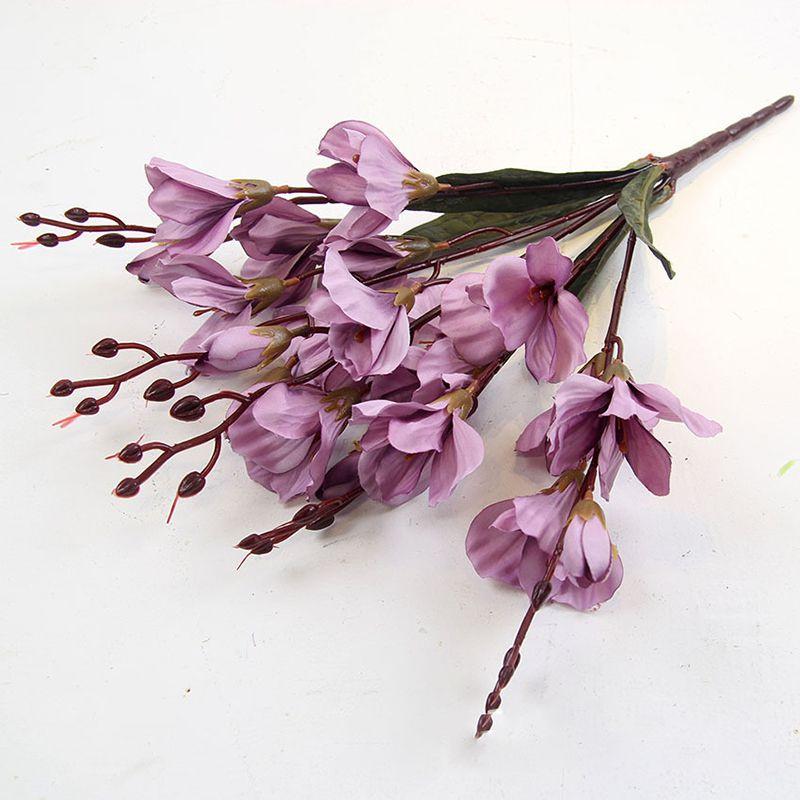Elegant Realistic Faux Magnolia Silk Floral Bouquet For Wedding Decorations