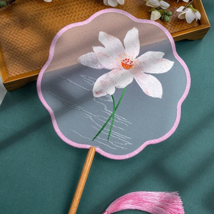 Floral Pattern Chinese Style Embroidery Fan with Tassels Pendant Tuan Fan  Photography Prop