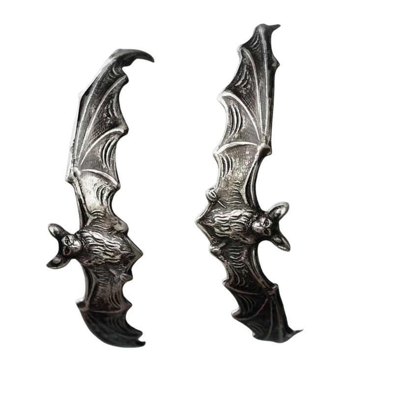Sculpted Bat Earrings, 1 Pair of Adjustable Open Alloy Hoops with Textured Details for Halloween and Themed Styling