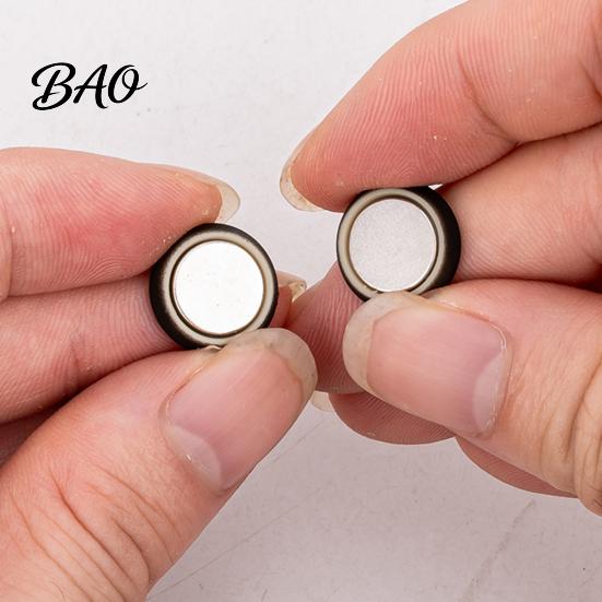 Magnetic Pin for Fabrics 5 Pcs Women Shawl Button, No Snag Headband Scarf Clip, Multi-Use Fashion Brooch Magnet Safety Pins, Metal Pinless Buckle