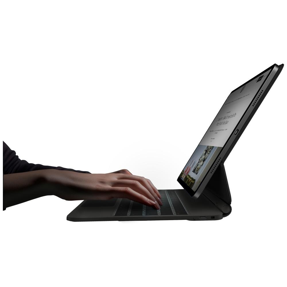 UNIQ Venno Pro Magnetic Smart Case with Keyboard for iPad Pro 11" M4 2024 / M5 2025 Black