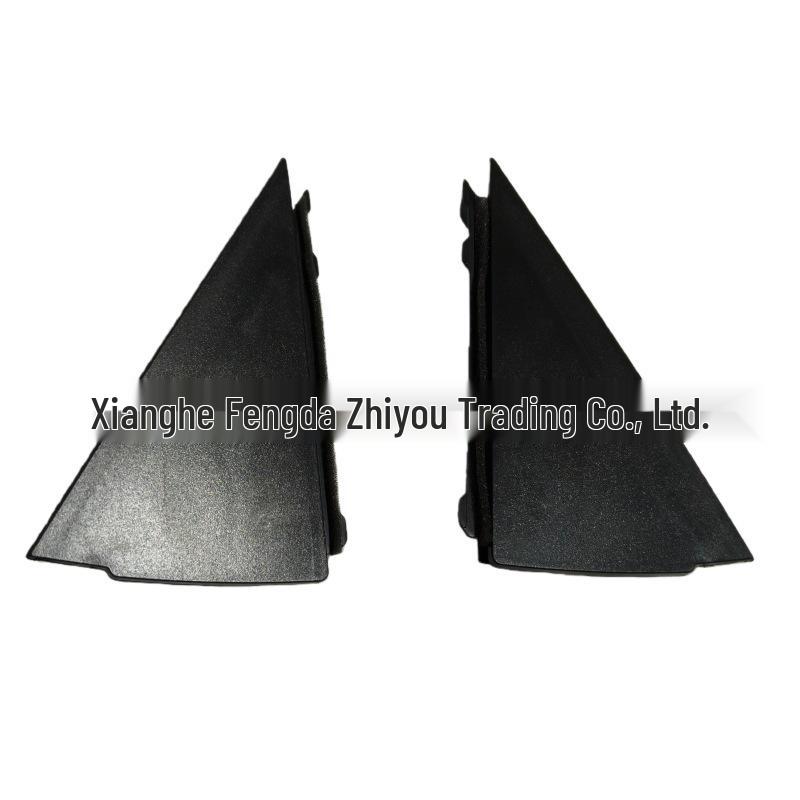 838302L000 и 838402L000 подходят для треугольной накладки заднего окна Hyundai I30 и I30CW.