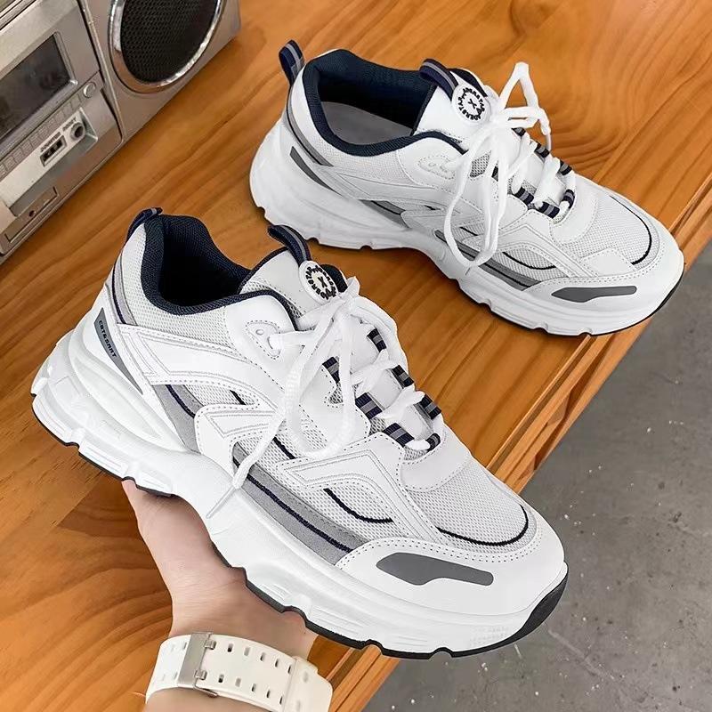 Мужская обувь 2024 года, новый летний тренд, дышащая модная повседневная спортивная обувь, мужская сетчатая обувь для бега, увеличивающая рост, для папы