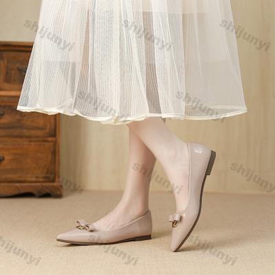 Женская кожаная обувь Осень Острый носок Металлическая отделка Бант Повседневная обувь Легкая Удобная Мягкая подошва Туфли Мэри Джейн