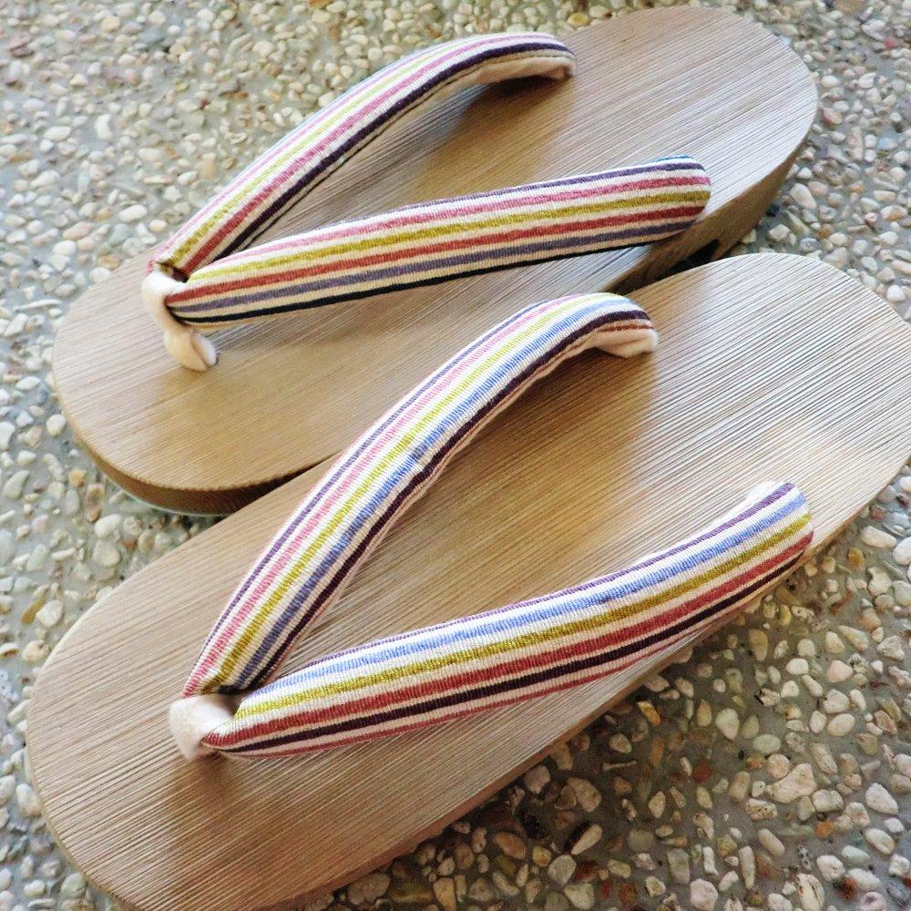 Craftsmen Connect 300 Years of Tradition Nezuko Traditional Crafts Made In Japan [Kiso Geta] Women's (striped Barley)