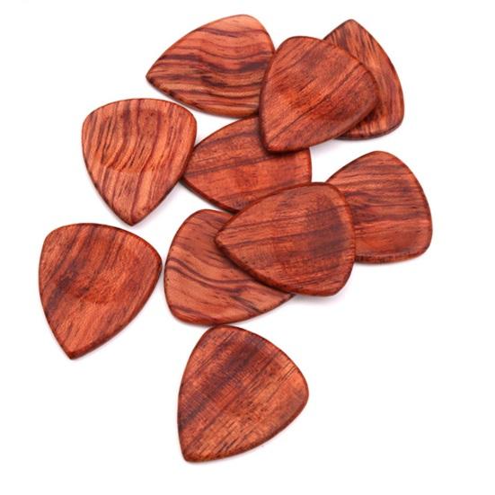 Wooden Guitar Pick Smooth Surface Burr-Free Compact Size Portable Handcrafted Guitar Pick Accessories