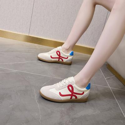 Первый слой коровьей кожи, натуральная кожа, внутренняя высота, маленькие белые туфли для женской весны 2025 года, немецкие тренировочные туфли, женские повседневные